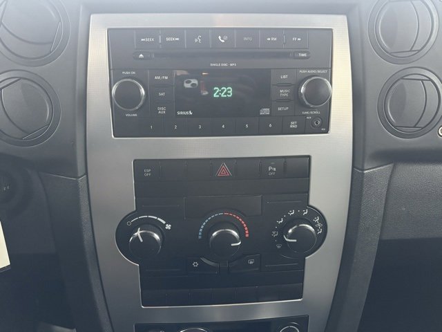 Used 2009 Jeep Commander Sport image 24