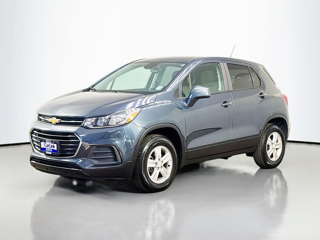 Used 2021 Chevrolet Trax LS w/ Tint and Cruise Package AWD/4WD image 3