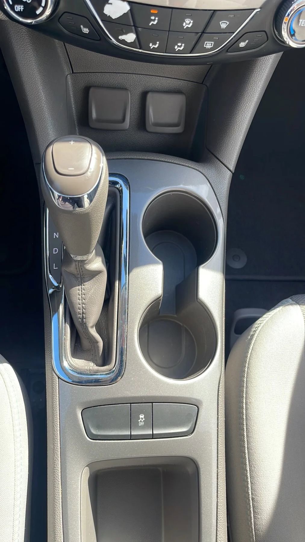 Used 2017 Chevrolet Cruze LT w/ Convenience Package image 25