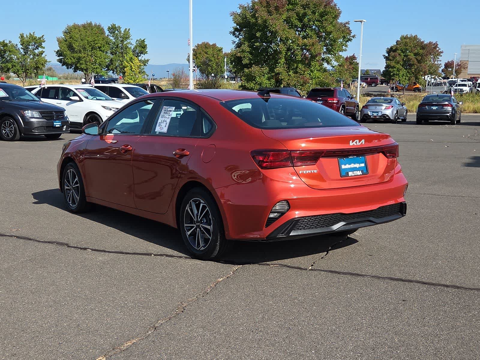Used 2022 Kia Forte LXS FWD image 12