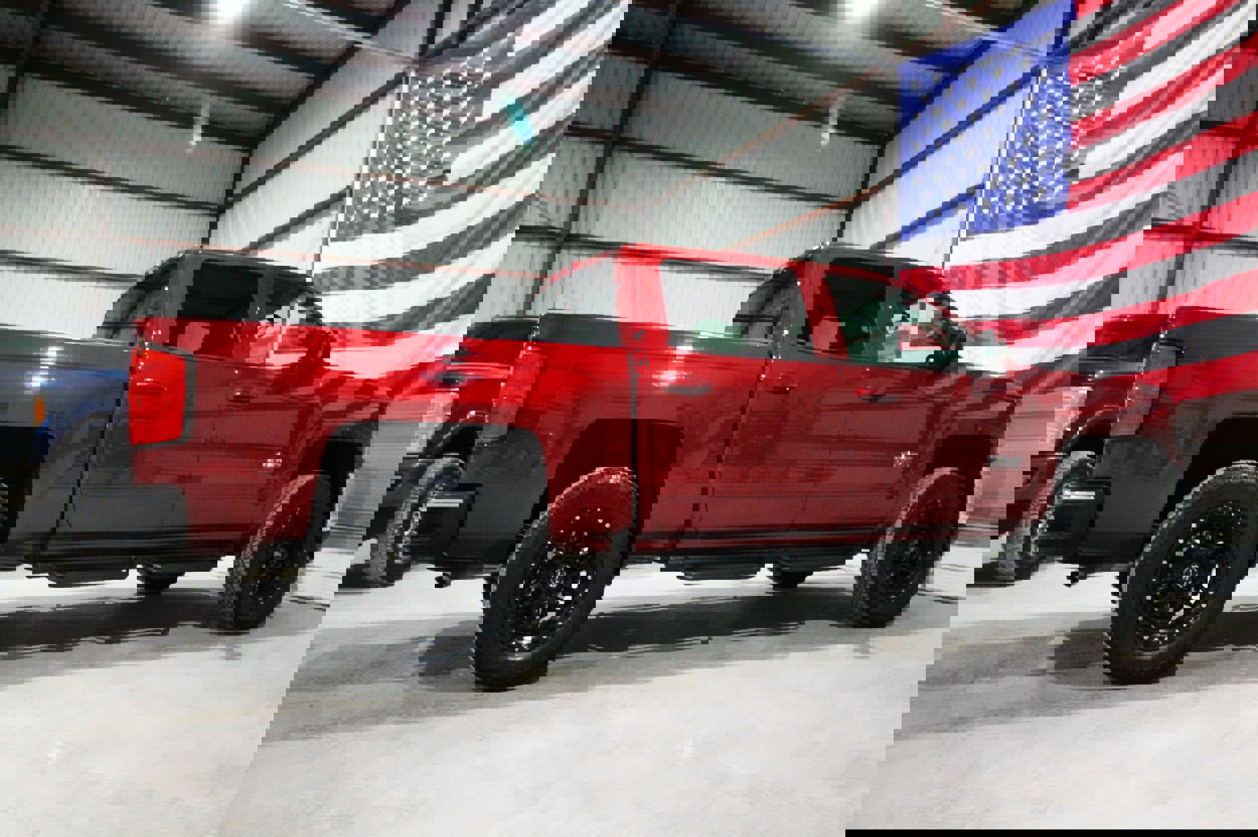 Used 2018 Chevrolet Silverado 1500 LT w/ Texas Edition image 13