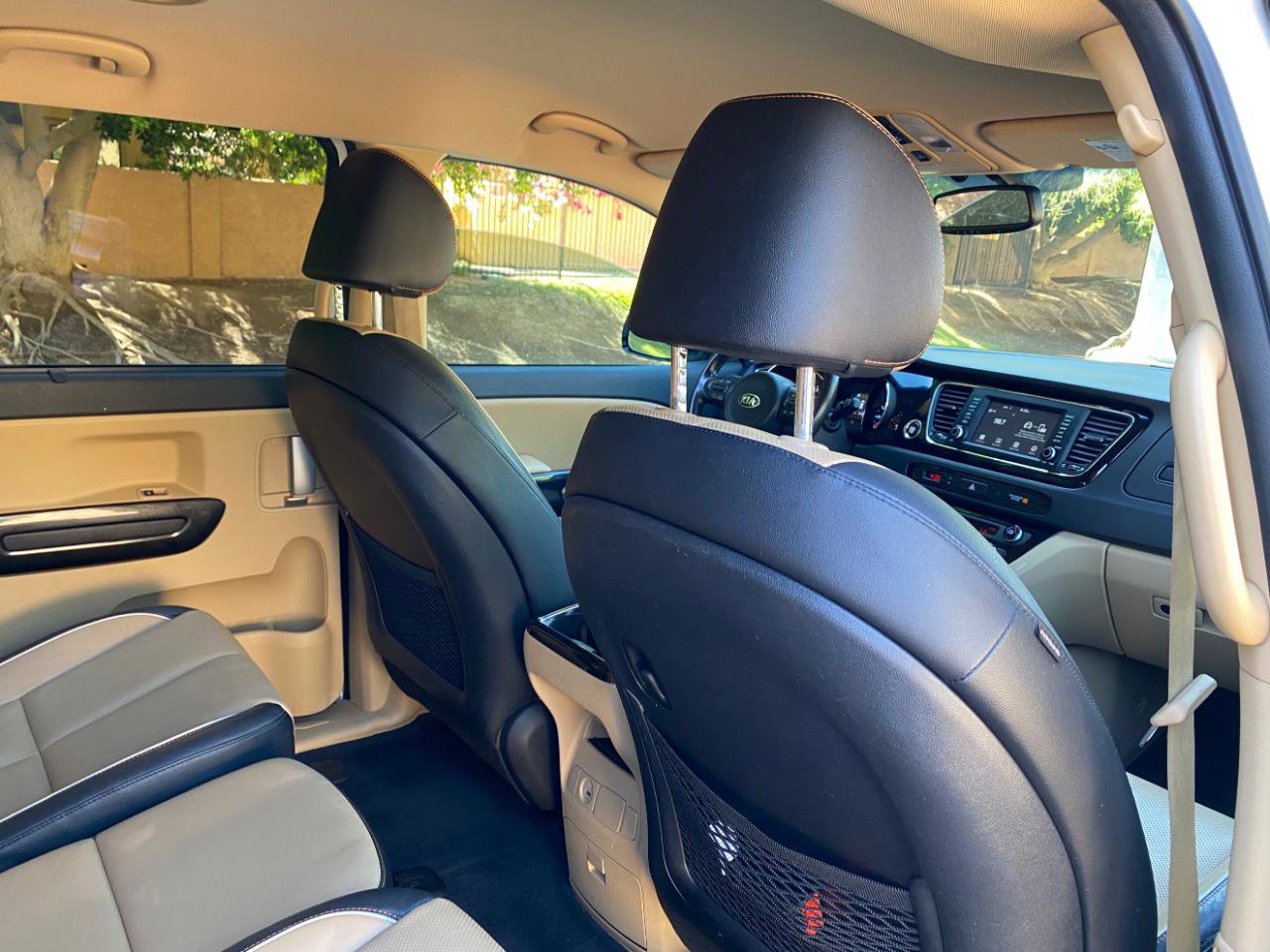 Used 2018 Kia Sedona EX FWD image 47