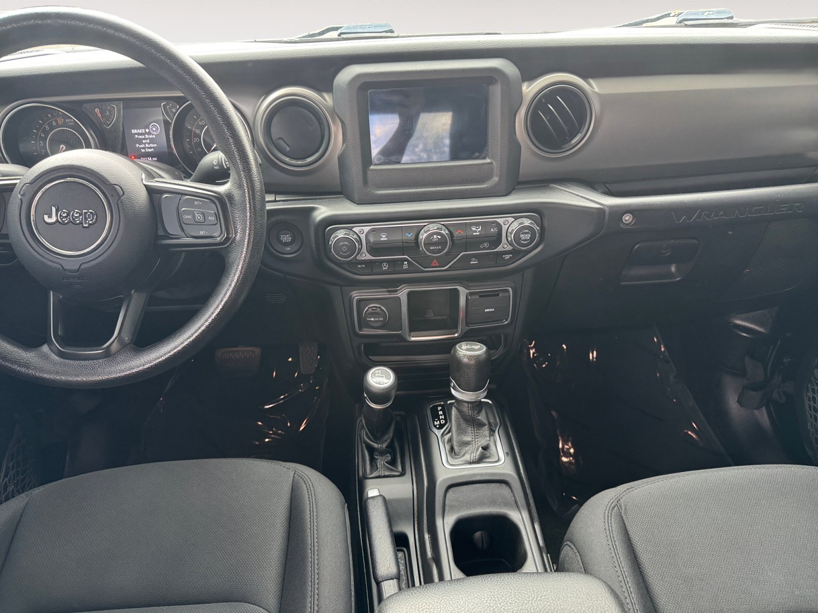 Used 2022 Jeep Wrangler Unlimited Sport AWD/4WD image 11