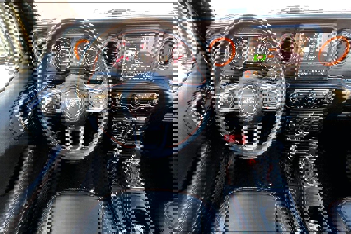 Used 2022 Jeep Gladiator Mojave w/ Trailer Tow Package image 5