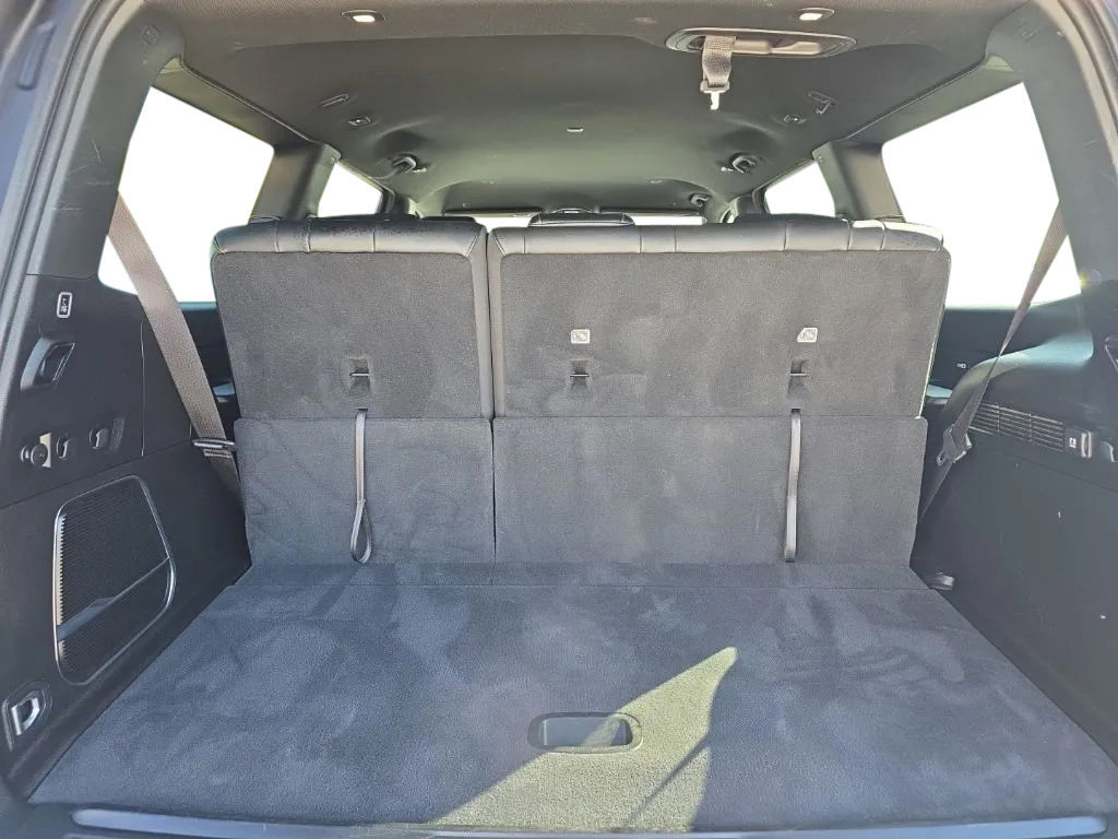 Used 2024 Jeep Wagoneer Series II w/ Flexible Seating Group AWD/4WD image 18