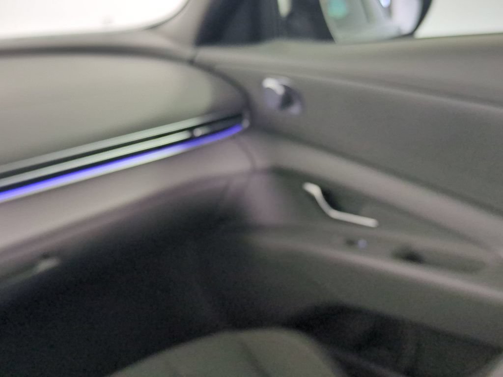 Used 2024 Hyundai Elantra SEL FWD image 18