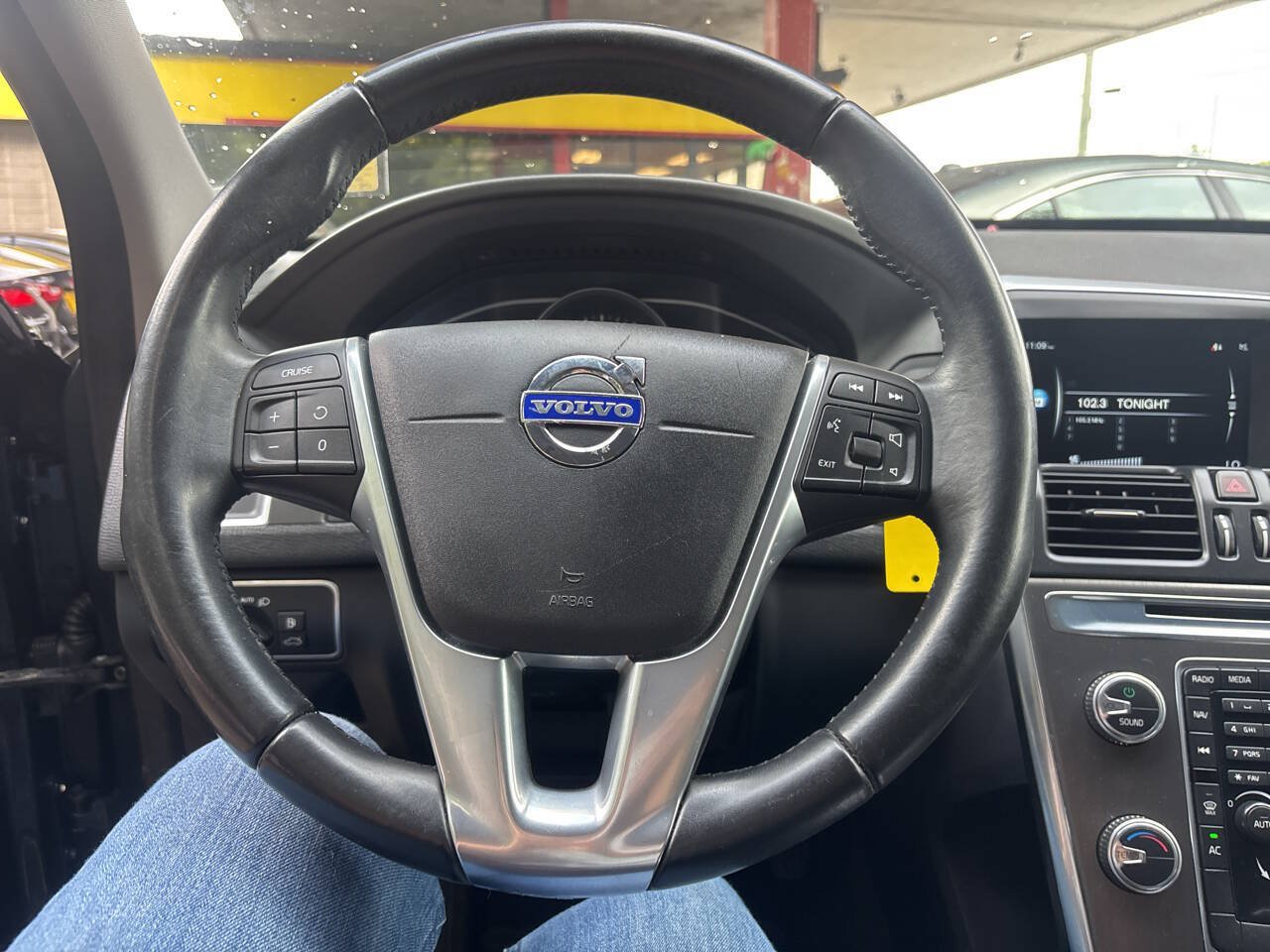 Used 2015 Volvo XC60 T5 AWD/4WD image 11