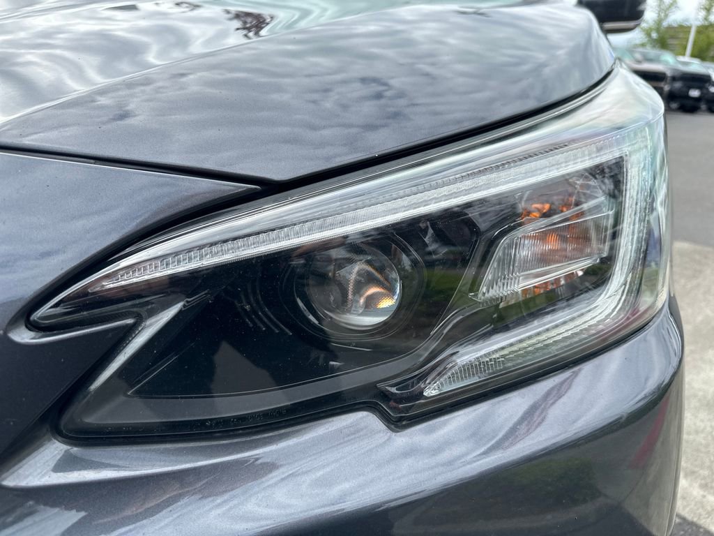 Used 2020 Subaru Outback Premium AWD/4WD image 9