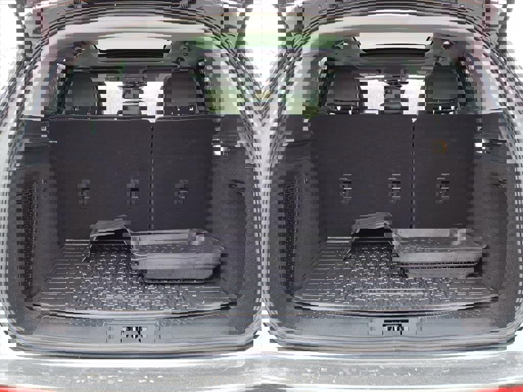 Used 2021 Lincoln Corsair Reserve w/ Equipment Group 201A image 9