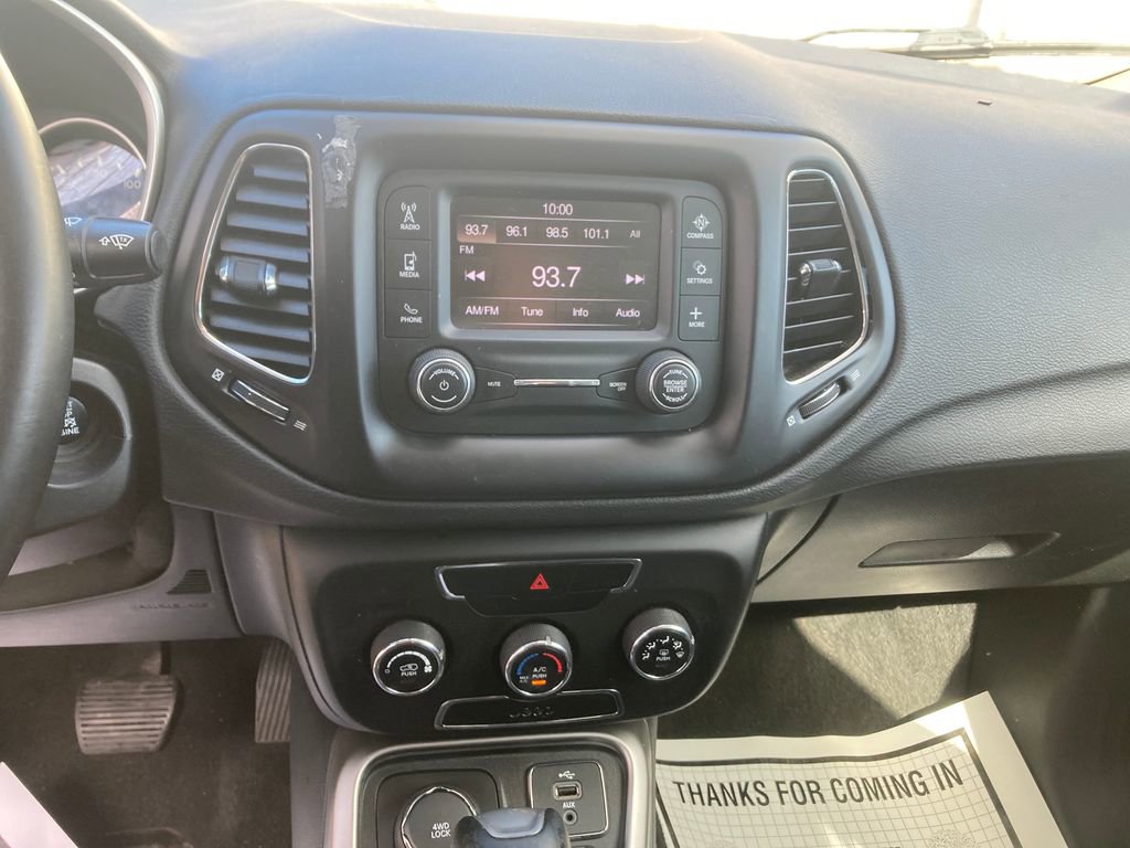 Used 2018 Jeep Compass Latitude image 22