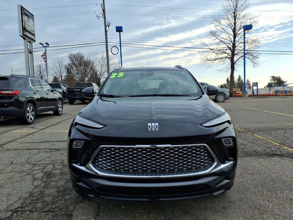 Used 2025 Buick Encore GX Avenir w/ Avenir Convenience Package image 2