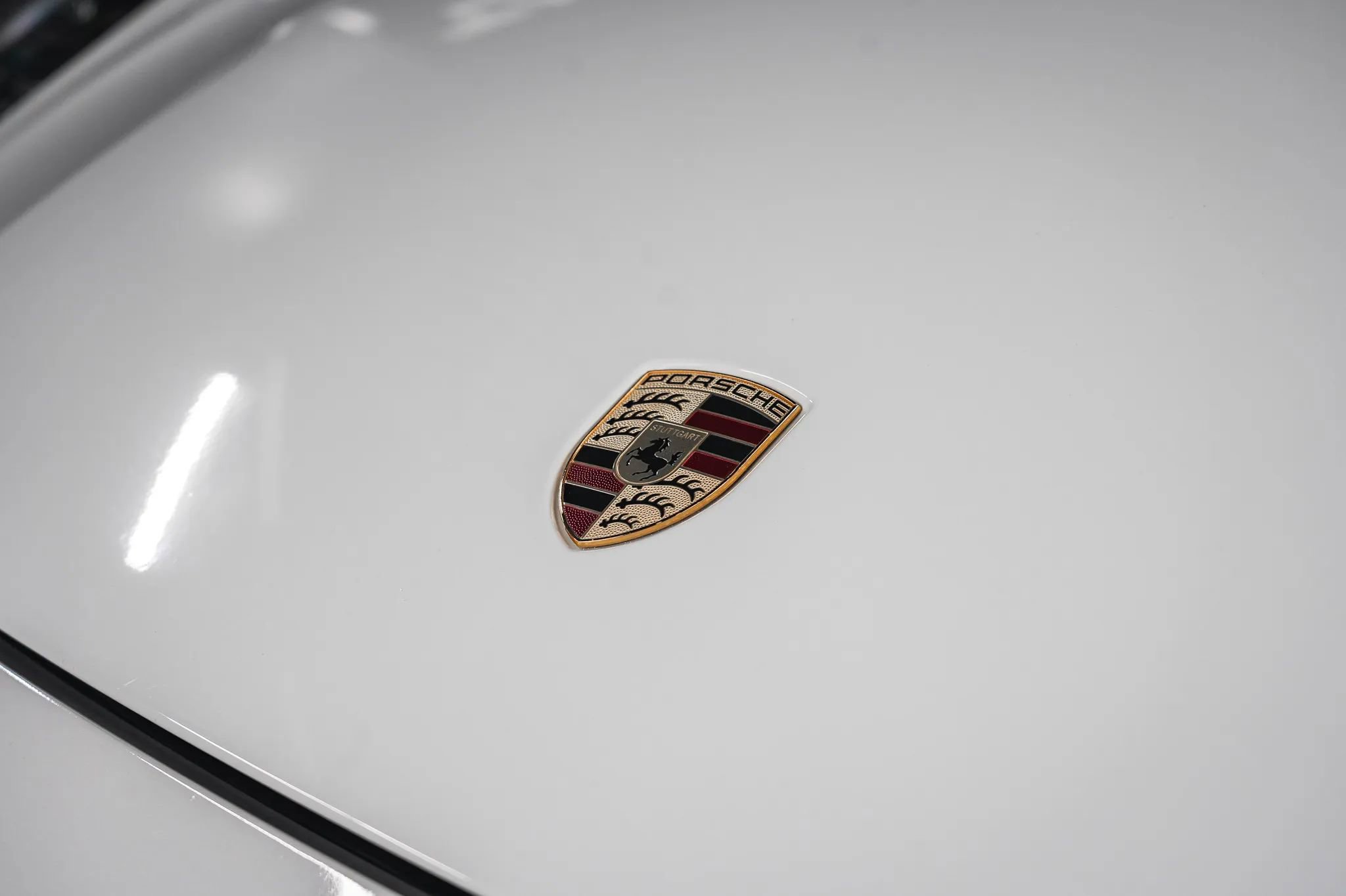 Used 2015 Porsche Cayenne Turbo image 5