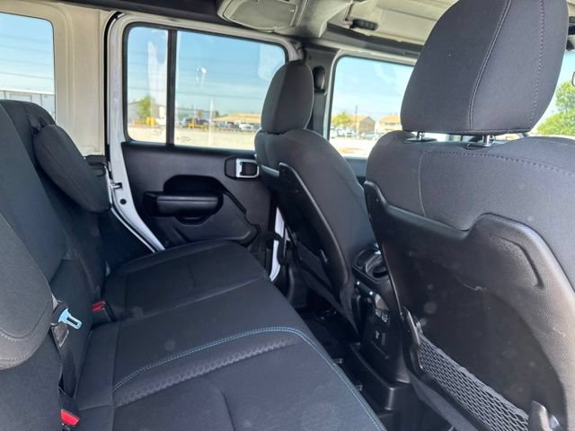 Used 2024 Jeep Wrangler Unlimited Rubicon 4xe AWD/4WD image 19