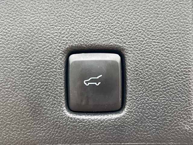 Used 2023 Ford Escape ST-Line w/ Tech Pack #1 AWD/4WD image 10