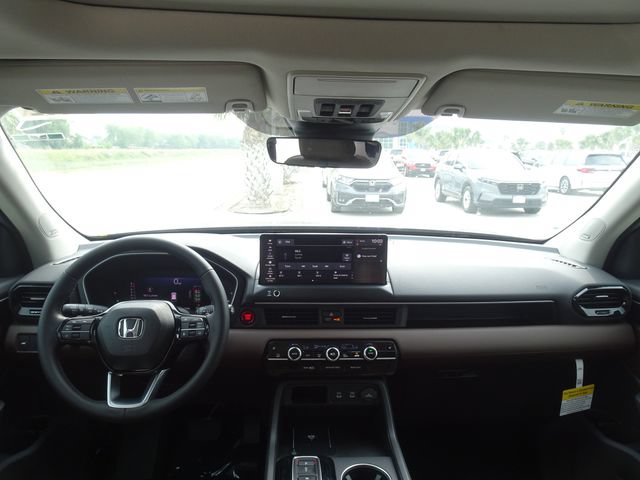 New 2026 Honda Pilot Touring image 11