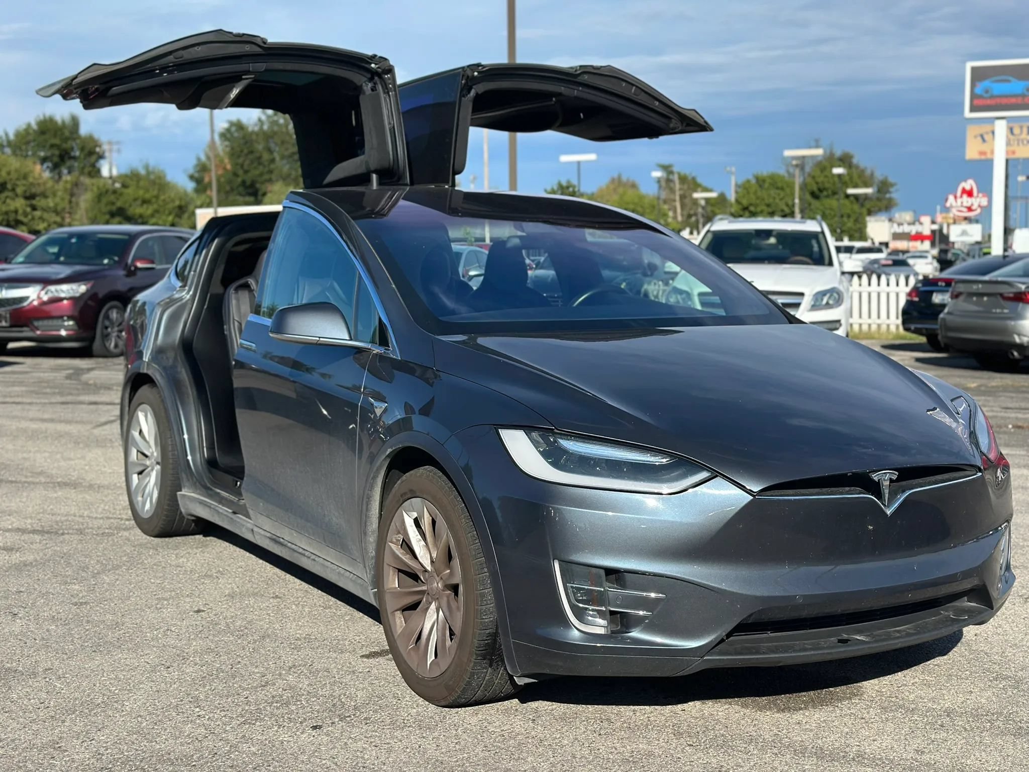 Used 2017 Tesla Model X 75D AWD/4WD image 6