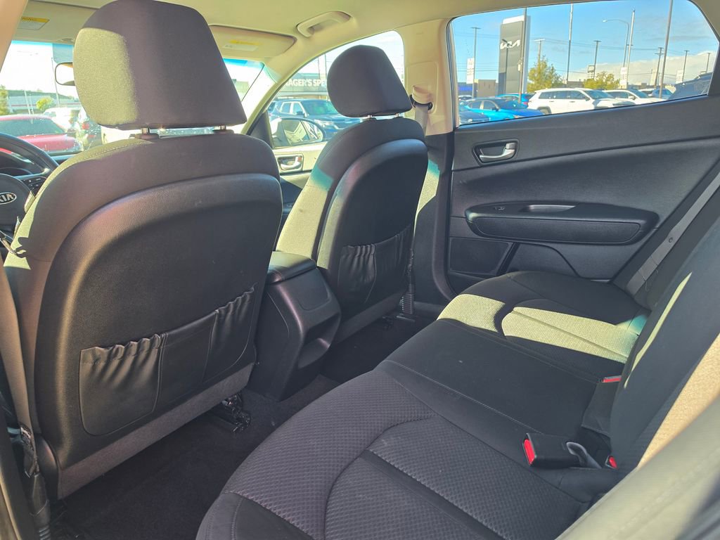 Used 2016 Kia Optima LX image 11