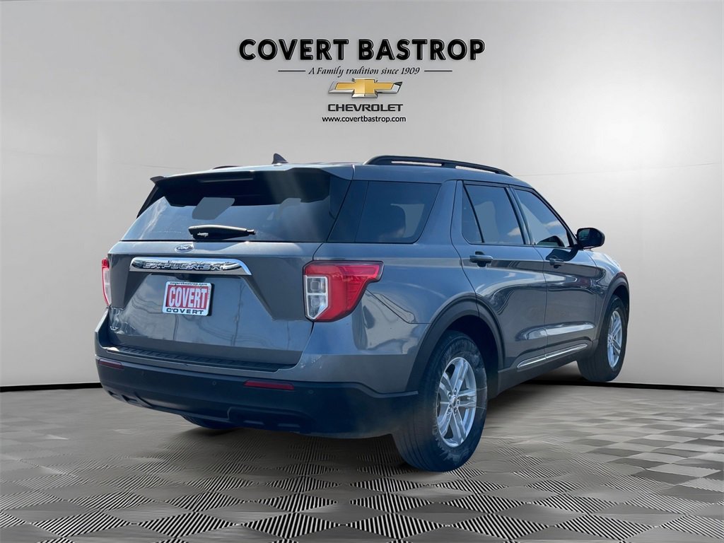 Used 2024 Ford Explorer XLT image 5