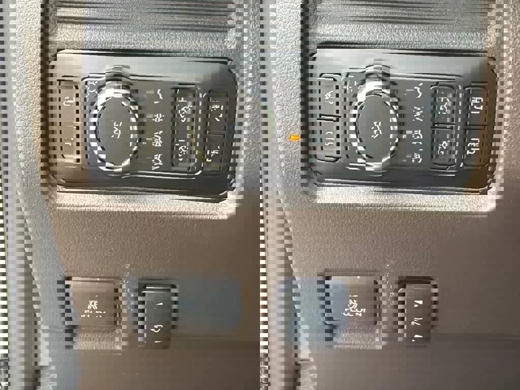 New 2026 Ford F350 King Ranch w/ Chrome Package image 31