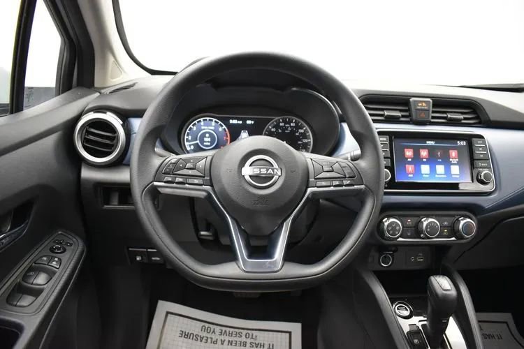 Used 2025 Nissan Versa SV FWD image 19