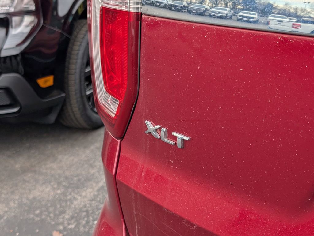 Used 2016 Ford Explorer XLT w/ Equipment Group 201A image 22