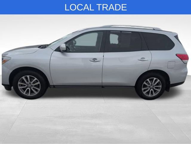 Used 2016 Nissan Pathfinder SV w/ SV Cold Weather Package image 6