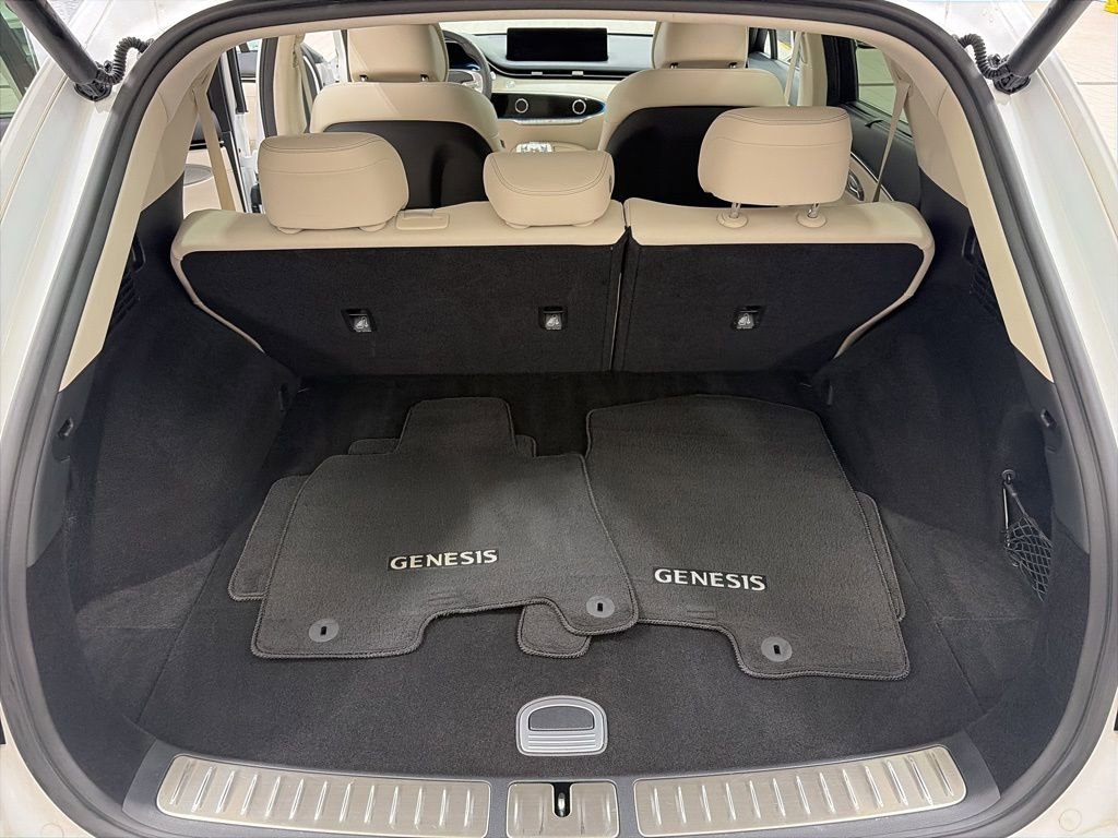 Used 2022 Genesis GV70 2.5T w/ Advanced Package image 15