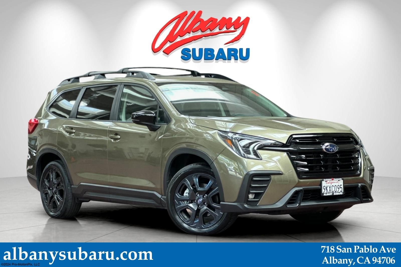 Used 2024 Subaru Ascent Onyx Edition image 1