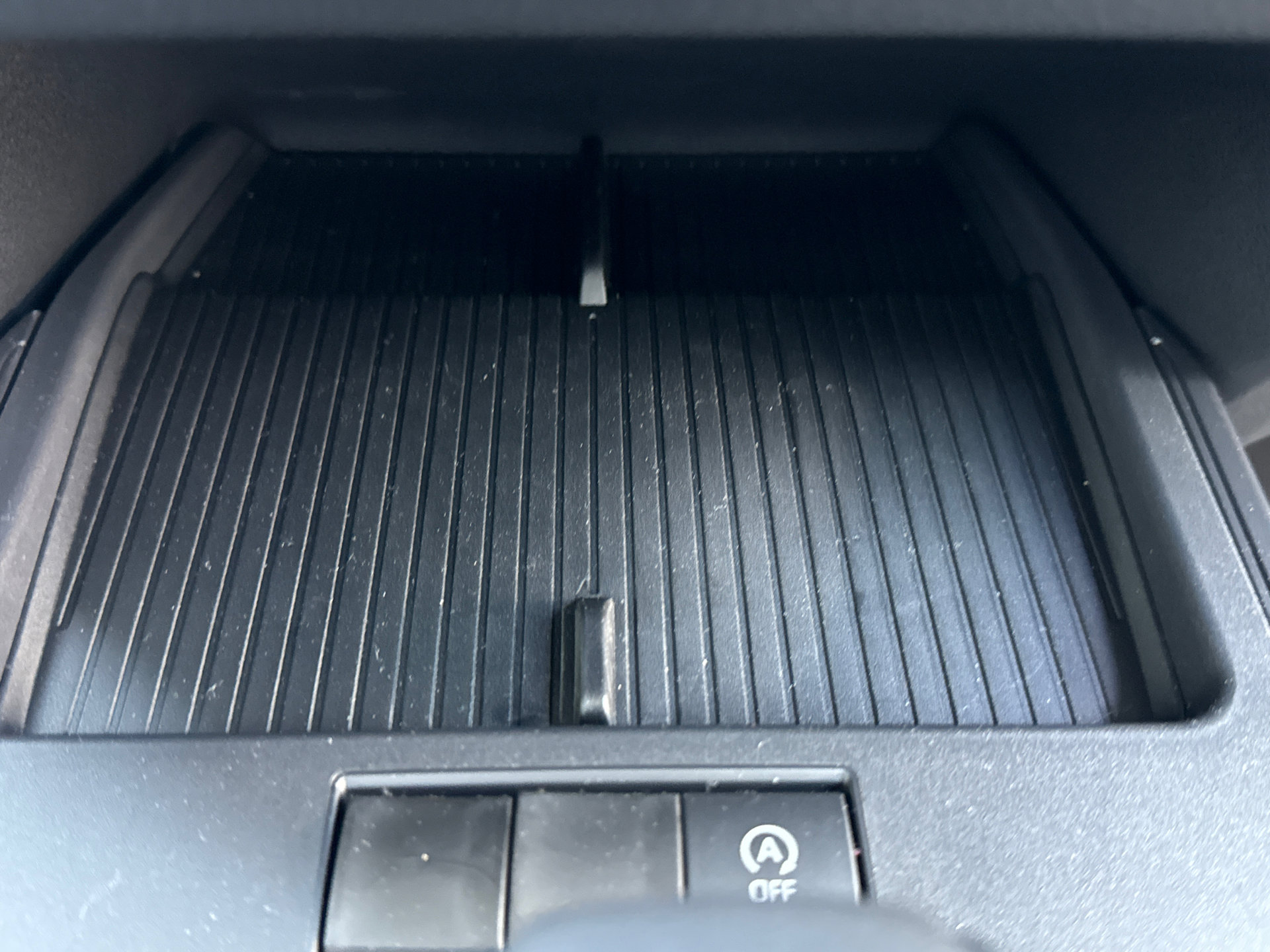 Certified 2026 Toyota Corolla Cross L FWD image 28