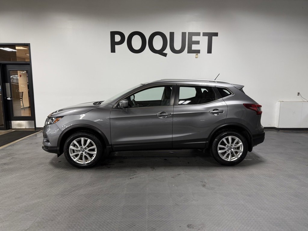 Used 2020 Nissan Rogue Sport SV image 1
