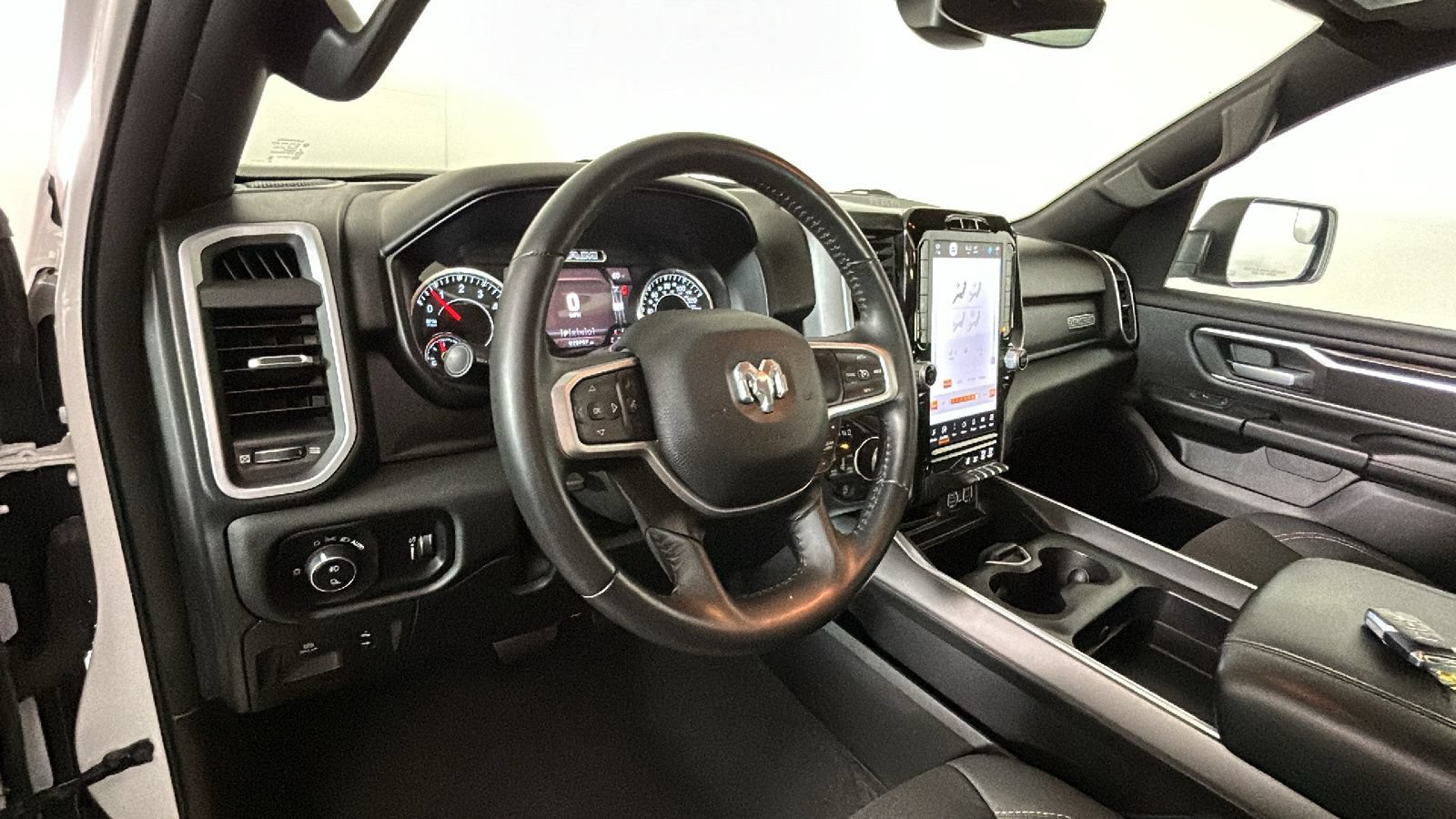 Used 2023 RAM 1500 Big Horn AWD/4WD image 17