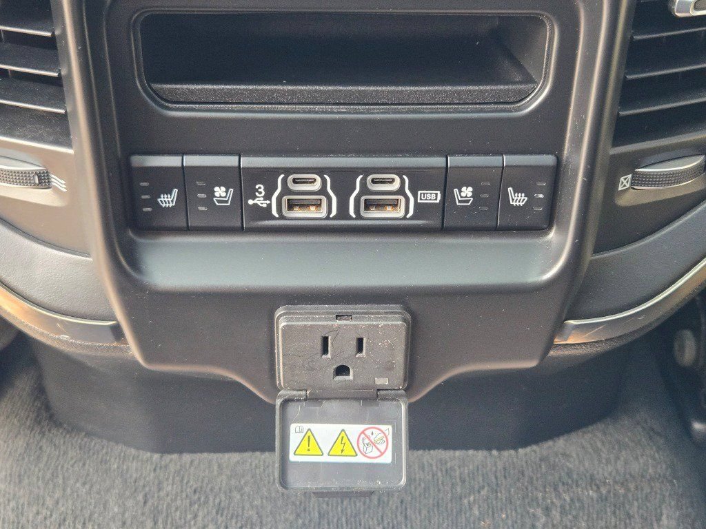 Used 2019 RAM 1500 Limited AWD/4WD image 21