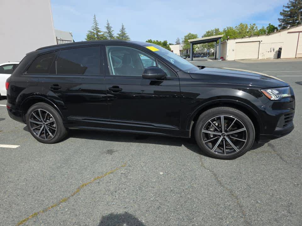 Used 2023 Audi Q7 3.0T Premium Plus w/ Premium Plus Package AWD/4WD image 6