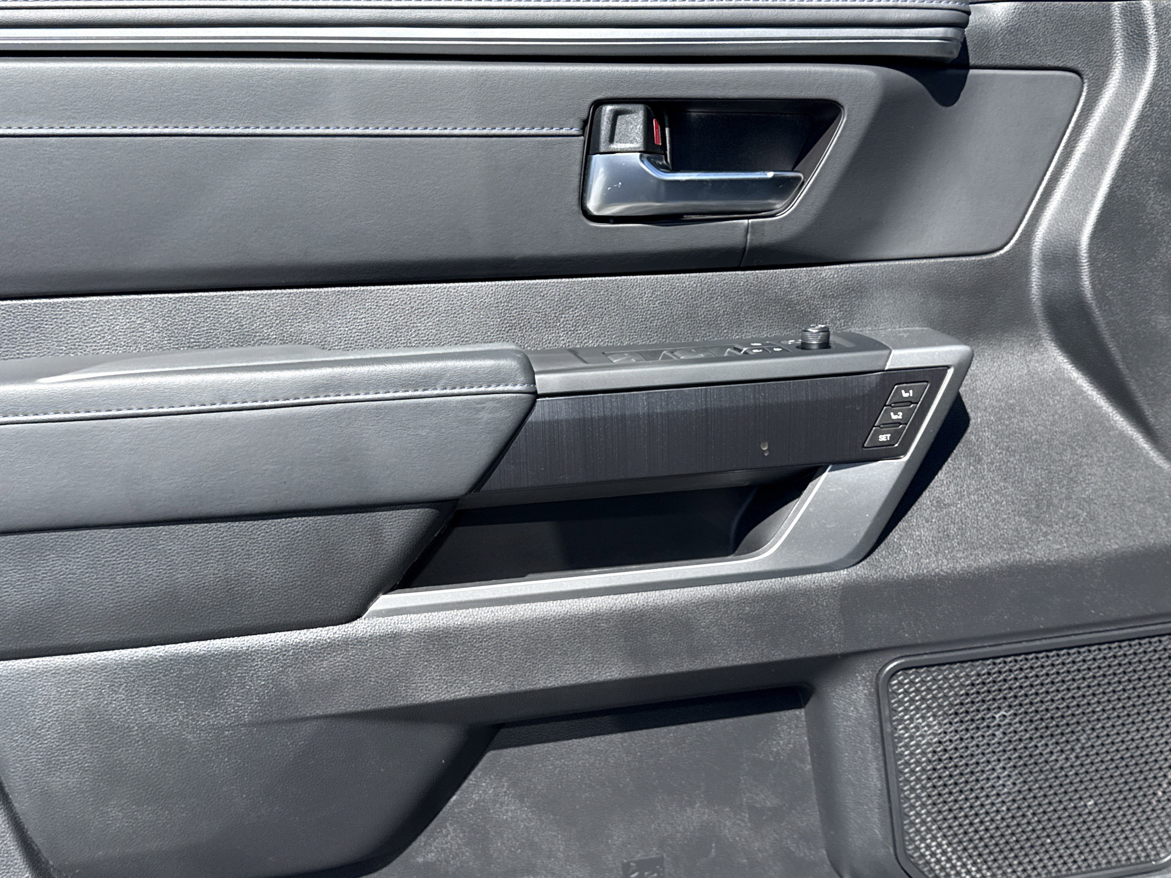 Used 2025 Toyota Tundra Platinum image 14