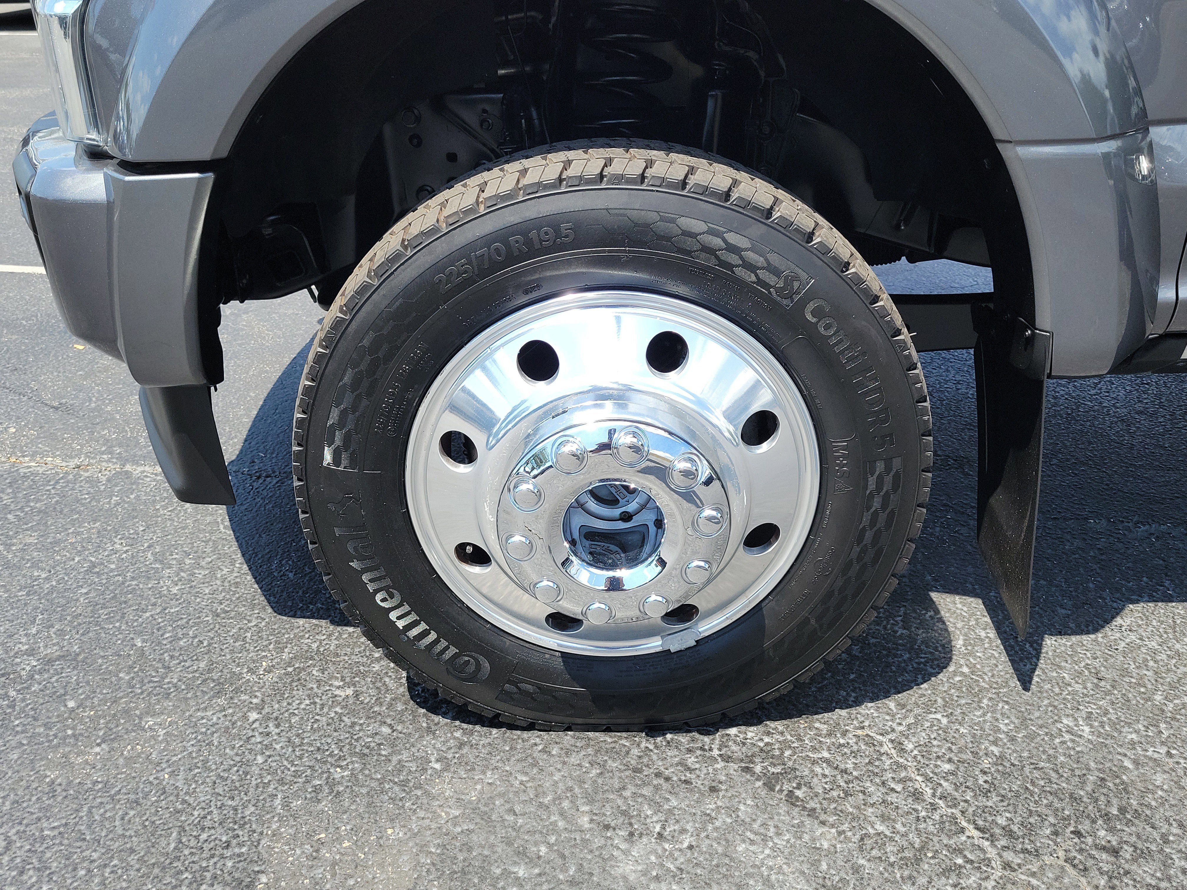 Certified 2022 Ford F450 Limited w/ FX4 Off-Road Package AWD/4WD image 5