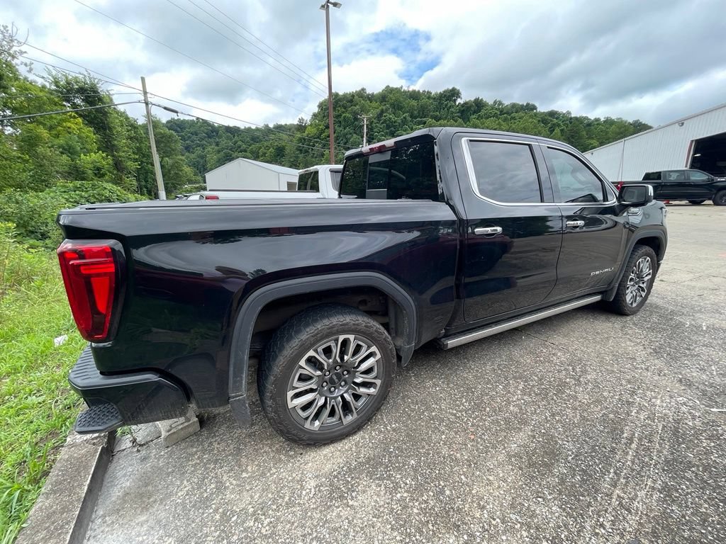 Used 2025 GMC Sierra 1500 Denali Ultimate AWD/4WD image 6