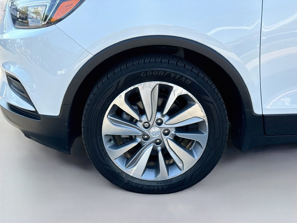 Used 2020 Buick Encore Preferred w/ Safety Package FWD image 23