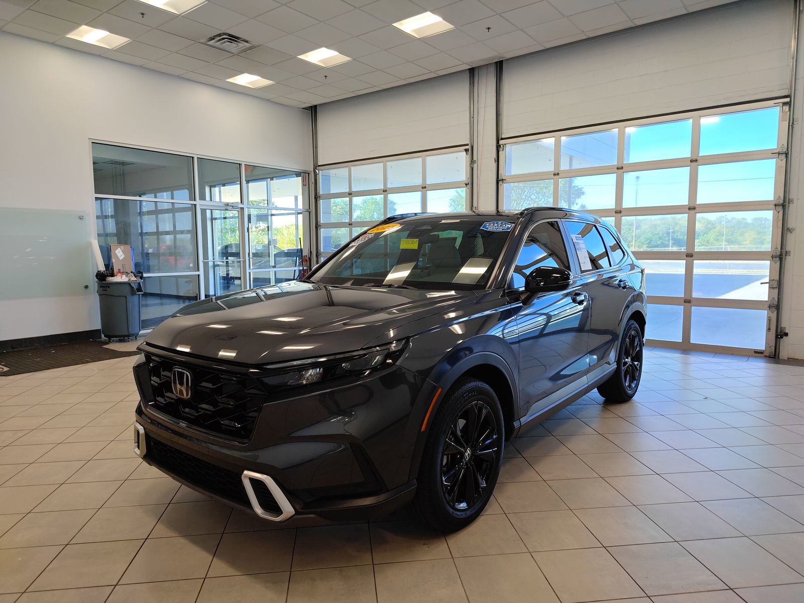 Used 2025 Honda CR-V Sport Touring image 8