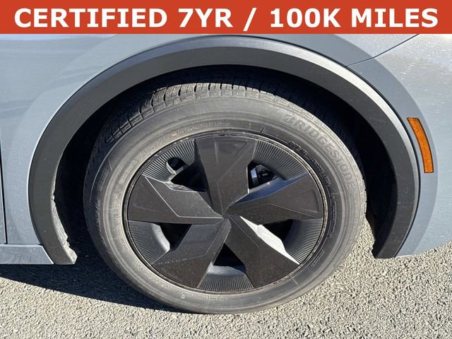 Used 2024 Toyota Prius LE image 7