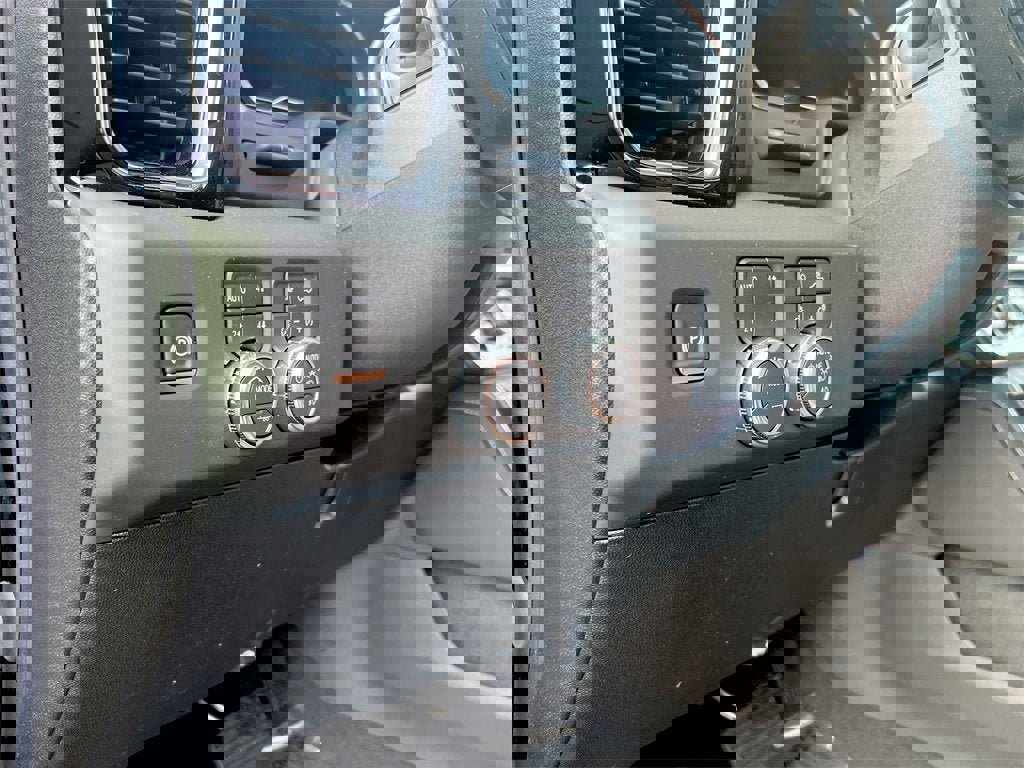 New 2025 GMC Sierra 3500 Denali Ultimate image 16