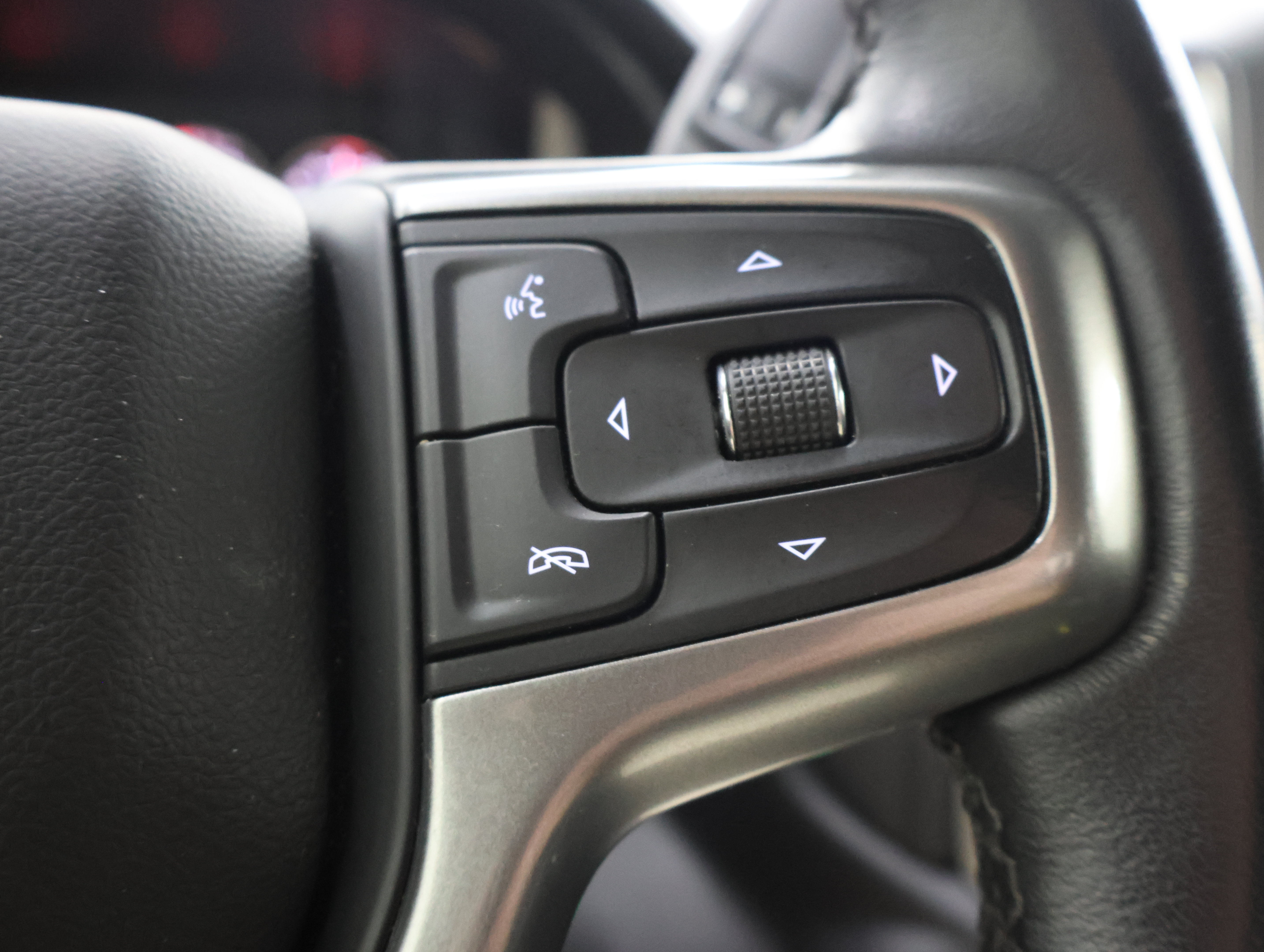 Used 2023 Chevrolet Silverado 2500 LTZ AWD/4WD image 14