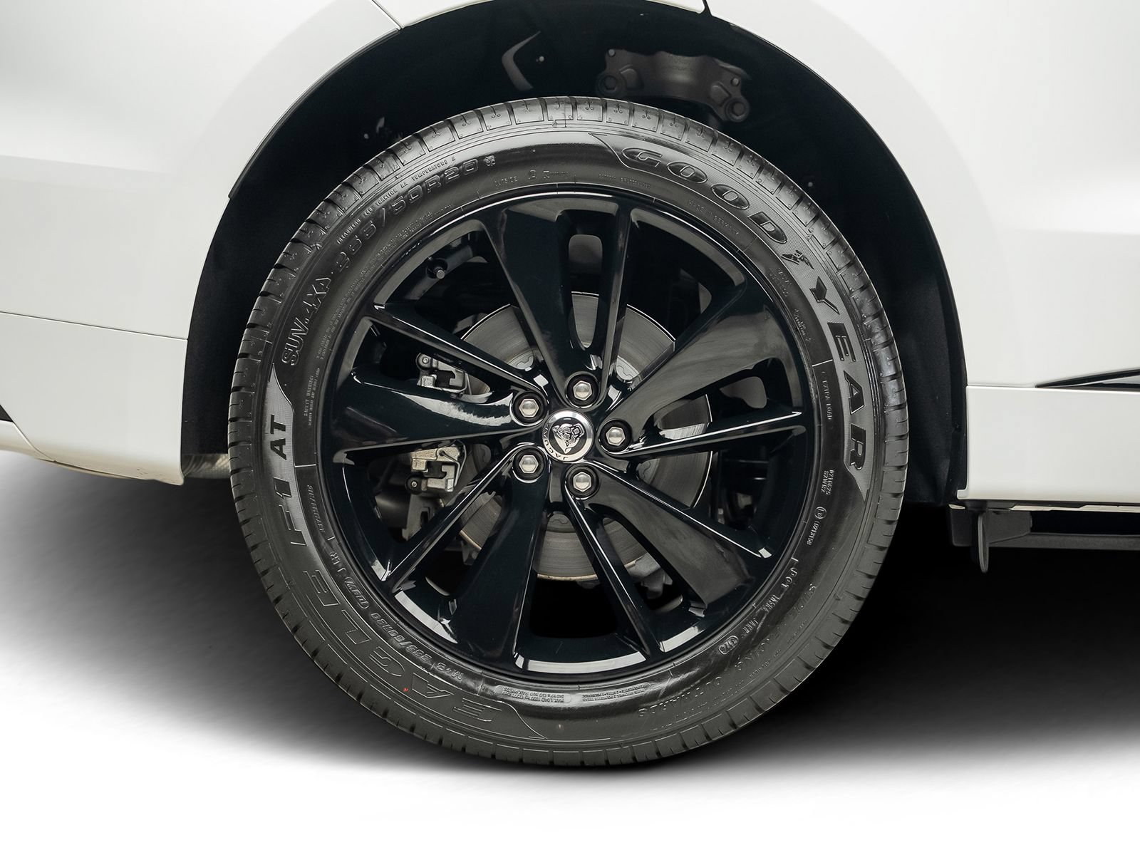Used 2025 Jaguar F-PACE R-Dynamic S AWD/4WD image 31