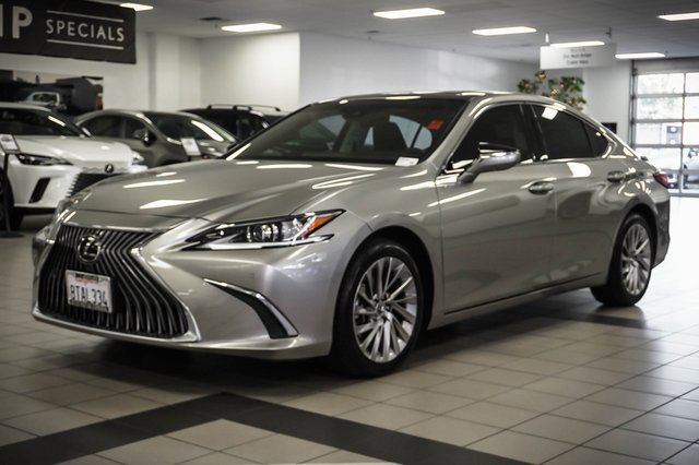 Used 2021 Lexus ES 350 Luxury image 3