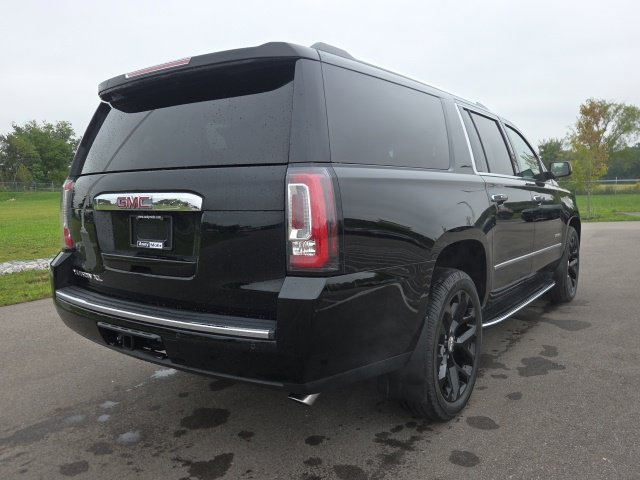 Used 2018 GMC Yukon XL Denali w/ Open Road Package AWD/4WD image 7
