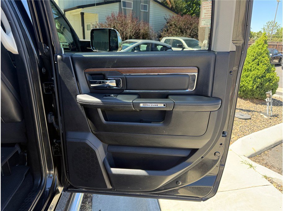 Used 2016 RAM 3500 Laramie AWD/4WD image 33