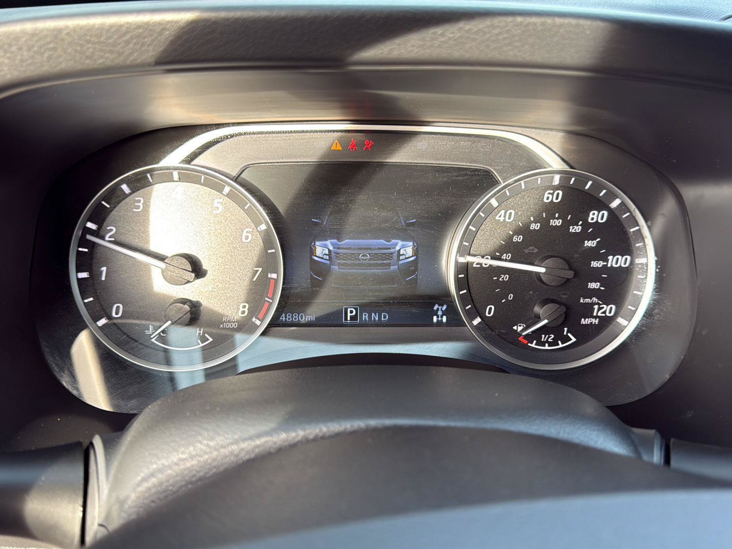 Used 2025 Nissan Frontier SV AWD/4WD image 19