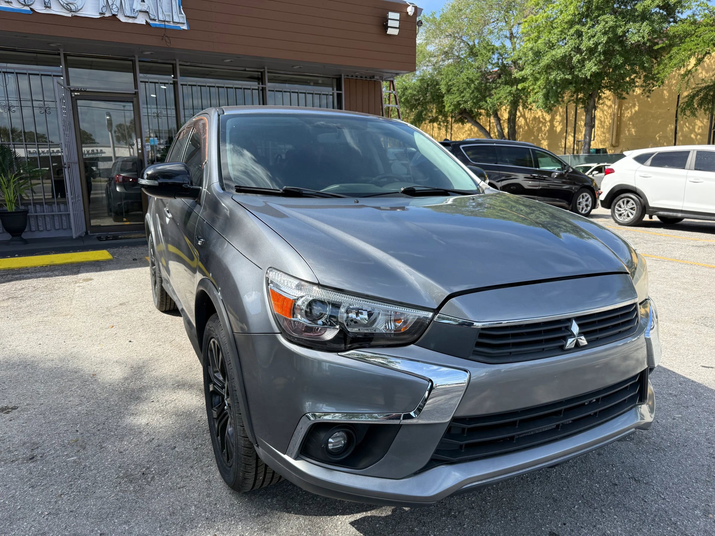 Used 2017 Mitsubishi Outlander Sport ES FWD image 3