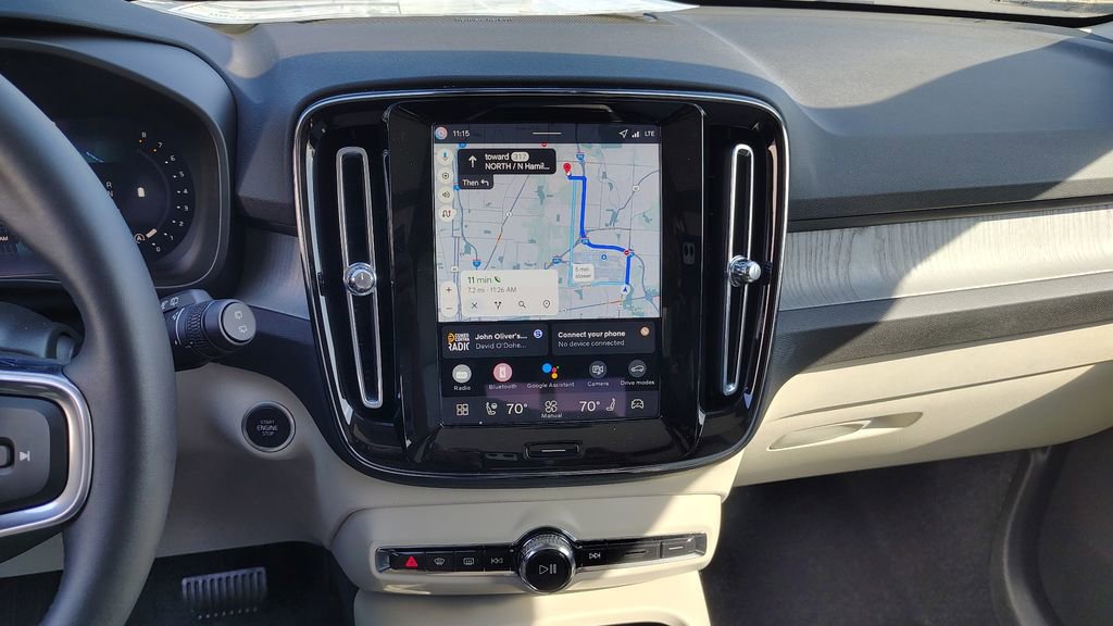 New 2026 Volvo XC40 B5 Ultra w/ Climate Package AWD/4WD image 19