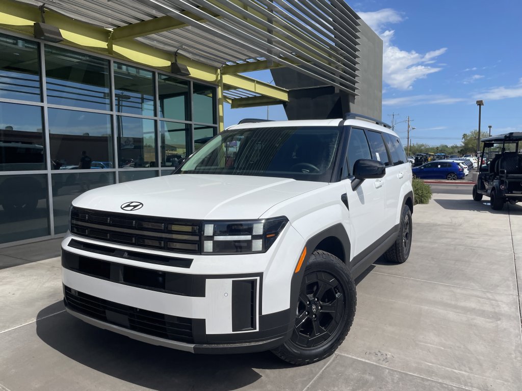 Used 2024 Hyundai Santa Fe XRT image 1