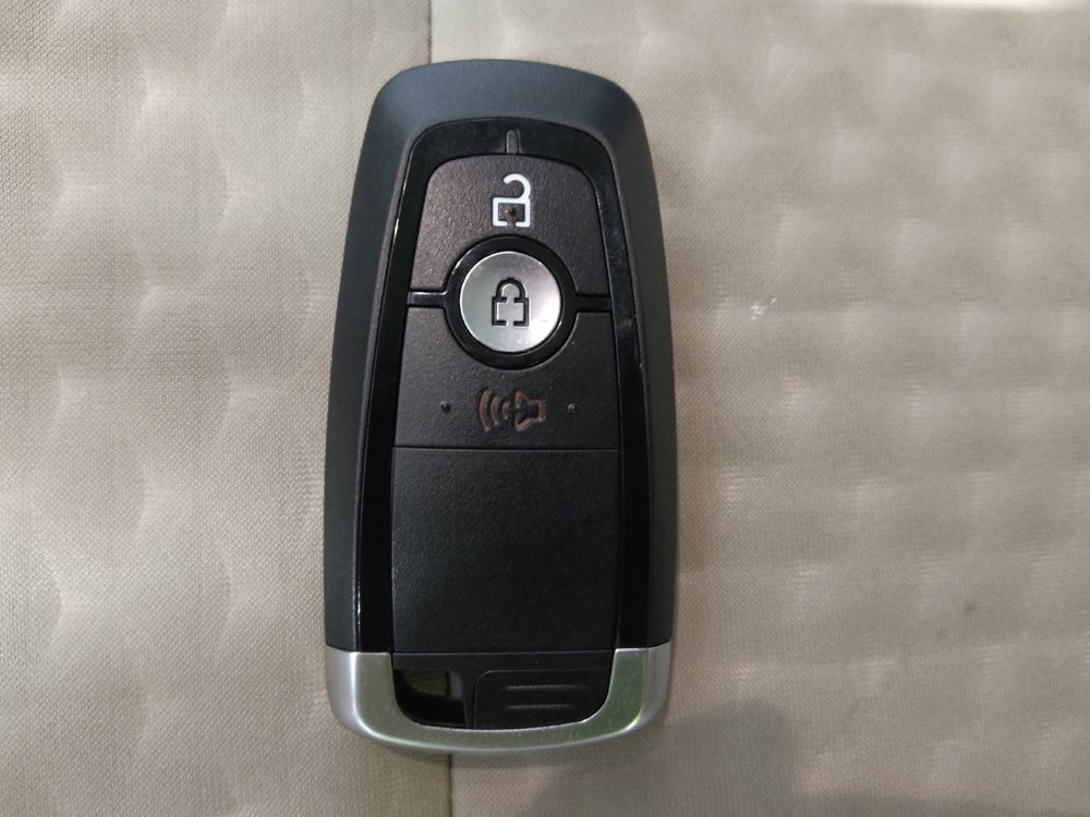 Used 2021 Ford Escape SE image 32